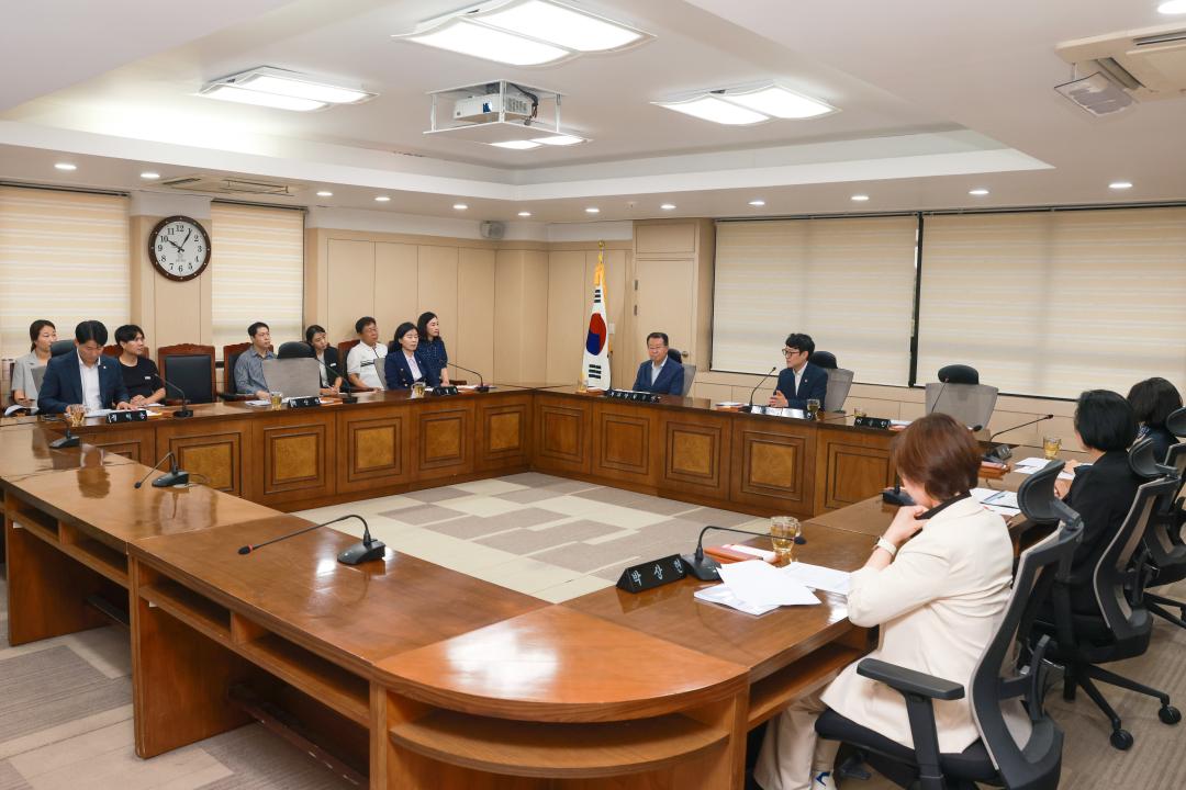 '제10대 군포시의회, 첫 행감 준비 시작' 게시글의 사진(1) '군포시의회 7월 의원간담회.jpg'